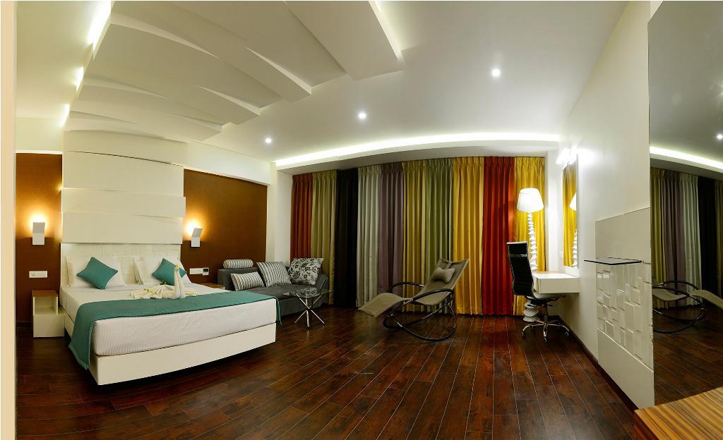 Hotel Vijay Elanza Kójamputtúr Exteriér fotografie