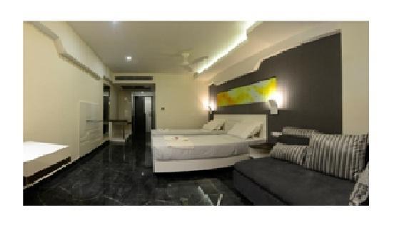 Hotel Vijay Elanza Kójamputtúr Exteriér fotografie